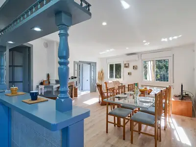 DiningRoom