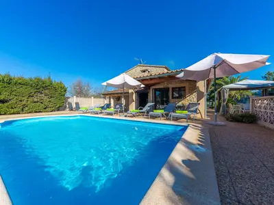 PoolOfHouse