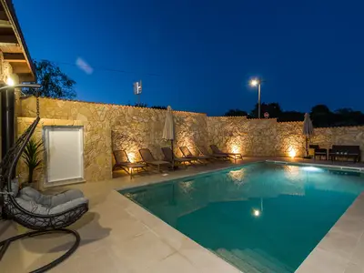 Villa für 12 Personen (350 m²) in Loborika 1/10