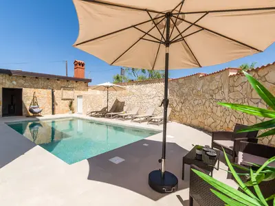 Villa für 12 Personen (350 m²) in Loborika 7/10