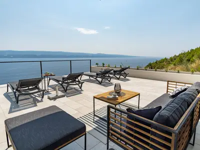 The outdoor area offers amazing and panoramic views of the sea and island Brač
