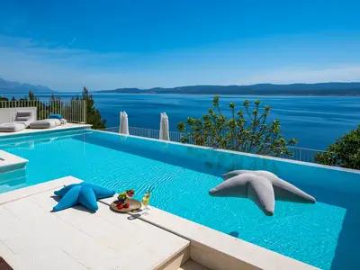 Neu! Villa Agata mit Meerblick und beheiztem Infinity-Pool