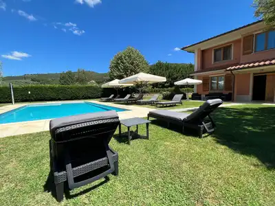 PoolOfHouse