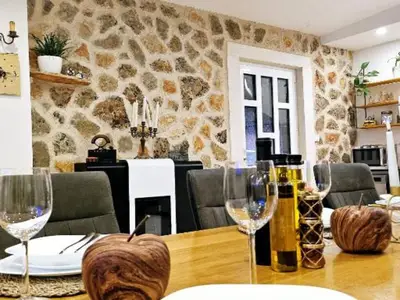 DiningRoom