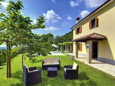 Villa für 10 Personen (200 m²) in Lupoglav 7/10