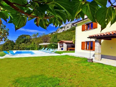 Villa für 10 Personen (200 m²) in Lupoglav 3/10