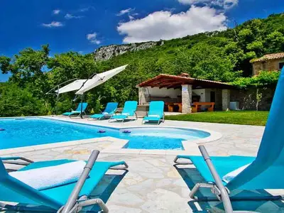 Villa für 10 Personen (200 m²) in Lupoglav 4/10