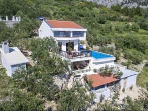 Villa für 6 Personen (190 m&sup2;) in Makarska