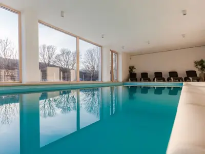 PoolOfHouse
