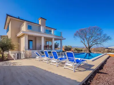 Villa für 10 Personen (290 m²) in Malinska 3/10