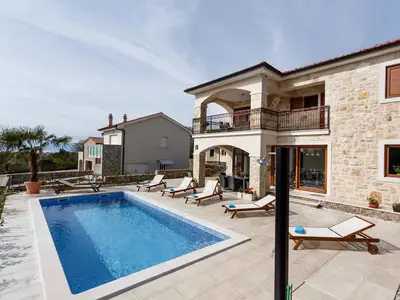 Villa für 8 Personen (140 m²) in Malinska 2/10