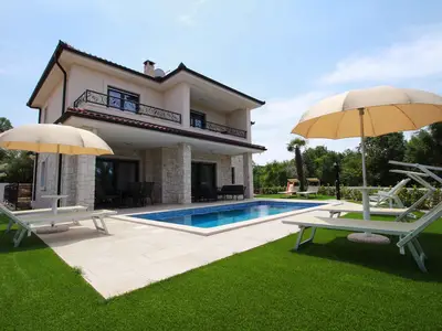 Villa für 9 Personen (250 m²) in Malinska 1/10