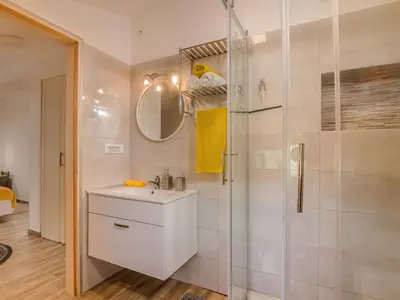 Villa für 8 Personen (200 m²) in Malinska 9/10