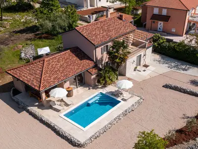 Villa für 6 Personen (240 m²) in Malinska 2/10