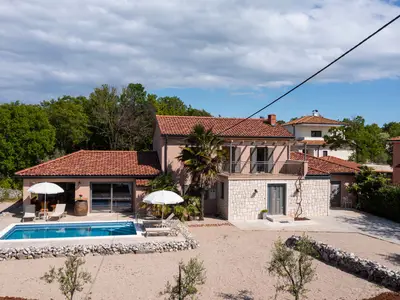Villa für 6 Personen (240 m²) in Malinska 3/10