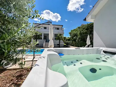 Villa für 7 Personen (118 m²) in Porat 4/10