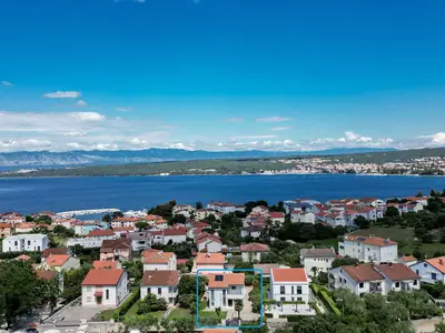Villa für 7 Personen (118 m²) in Porat 10/10