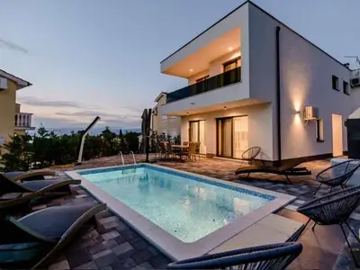 Villa für 8 Personen (120 m²) in Malinska 1/10