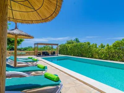 PoolOfHouse