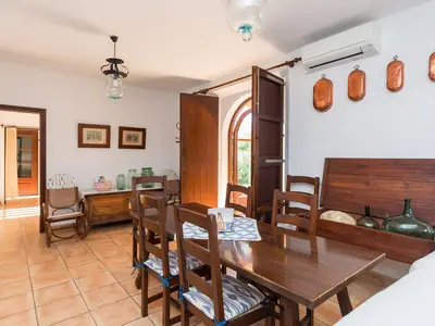 DiningRoom