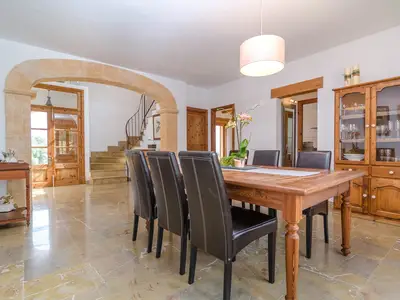 DiningRoom