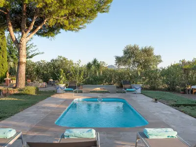 PoolOfHouse