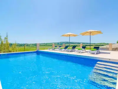 PoolOfHouse