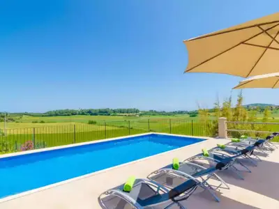PoolOfHouse