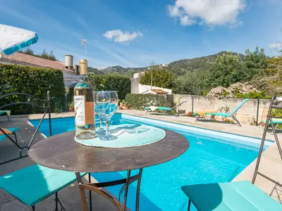 PoolOfHouse