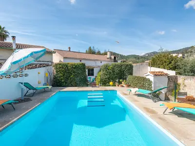 PoolOfHouse