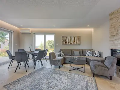 Wohn- und Esszimmer