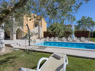 Villa für 8 Personen (129 m²) in Marasi 5/10