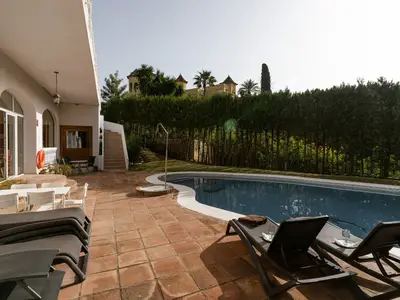 PoolOfHouse