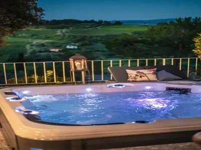 PoolOfHouse