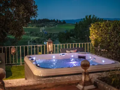 PoolOfHouse