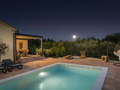 Villa für 5 Personen (139 m²) in Marići 3/10