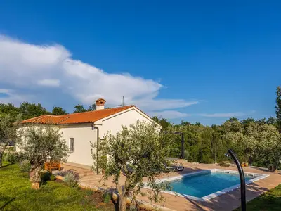 Villa für 5 Personen (139 m²) in Marići 7/10