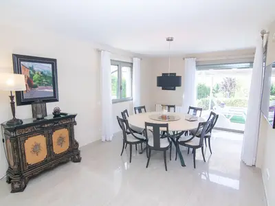DiningRoom DiningRoom