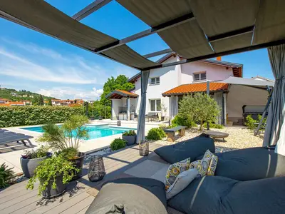 Villa für 8 Personen (220 m²) in Matulji 1/10