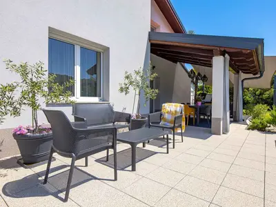 Villa für 8 Personen (220 m²) in Matulji 10/10