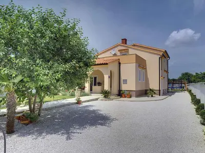 Villa für 12 Personen (300 m²) in Medulin 5/10
