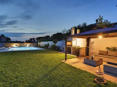 Villa für 9 Personen (320 m²) in Medulin 7/10