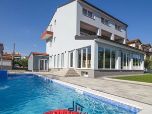Villa für 20 Personen (550 m²) in Medulin