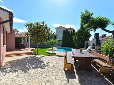 Villa für 8 Personen (103 m²) in Medulin 6/10