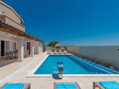 Villa für 8 Personen (175 m²) in Liznjan 3/10