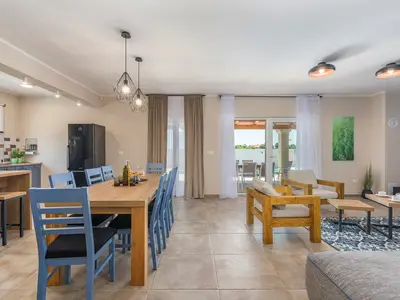 Villa für 8 Personen (175 m²) in Liznjan 4/10