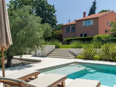 Villa für 12 Personen (250 m²) in Medulin 1/10