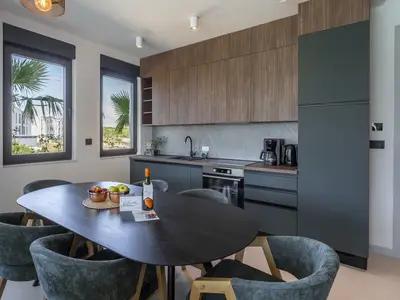 Küche und Essbereich