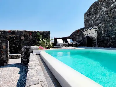PoolOfHouse
