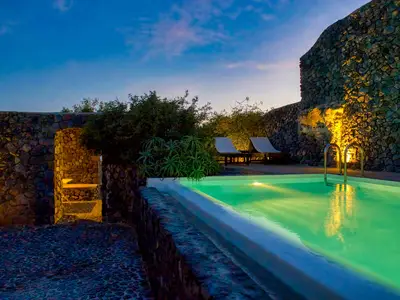 PoolOfHouse